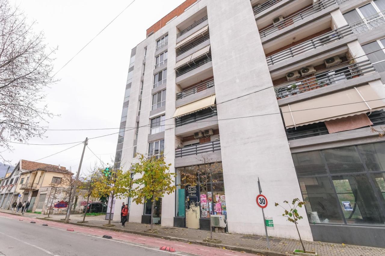 Two Steps Apartments Tiranë Eksteriør bilde