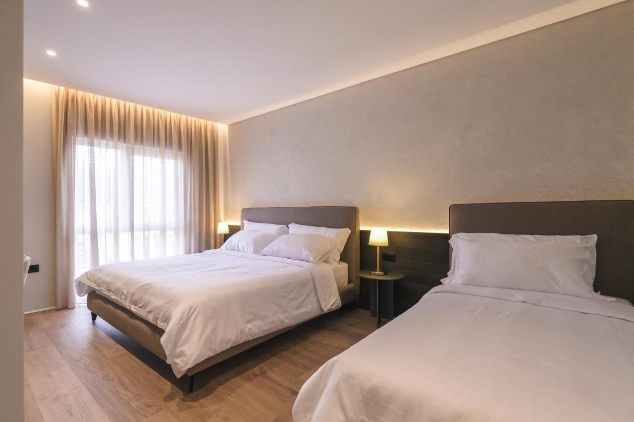 Two Steps Apartments Tiranë Eksteriør bilde
