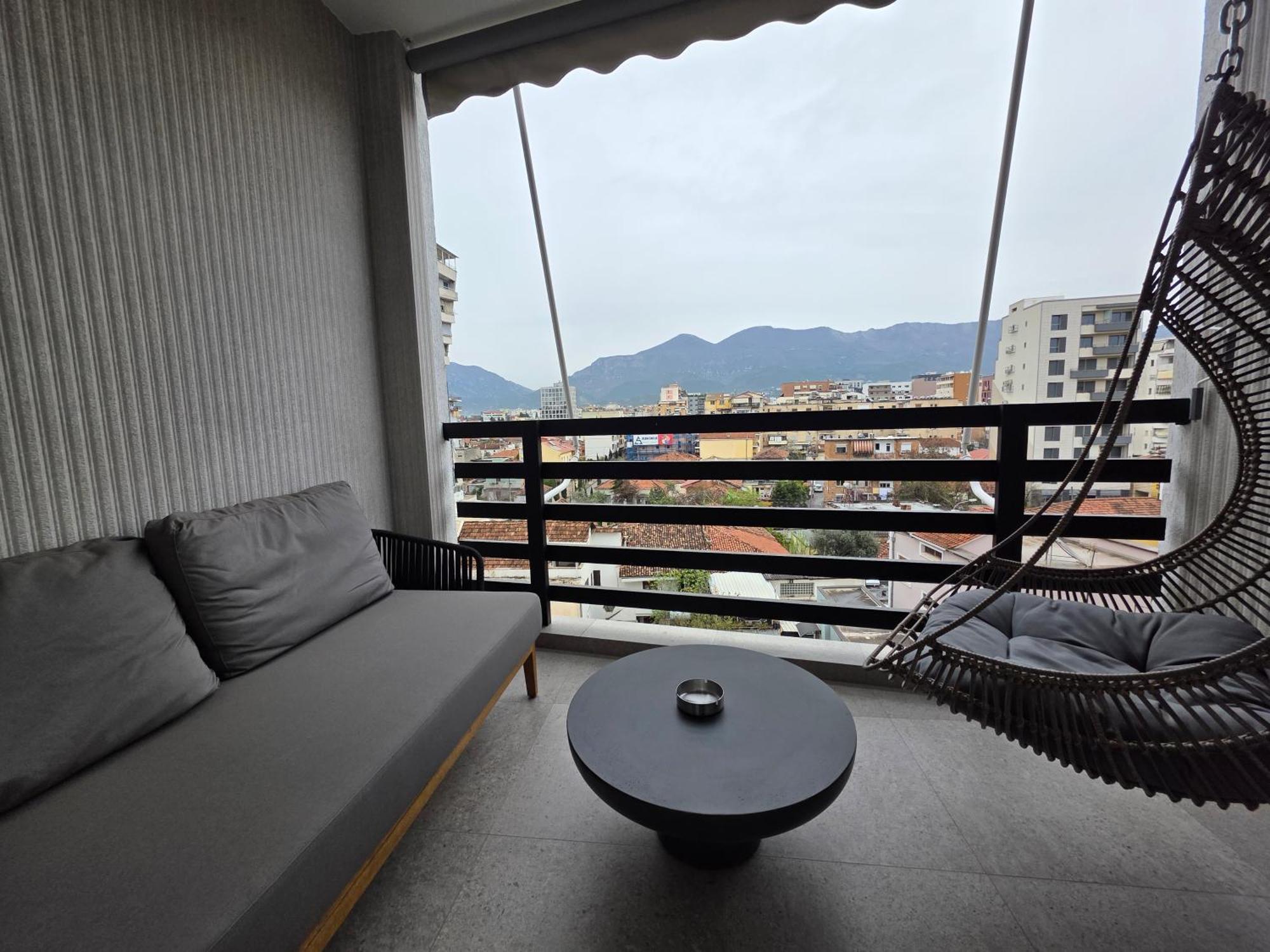 Two Steps Apartments Tiranë Eksteriør bilde